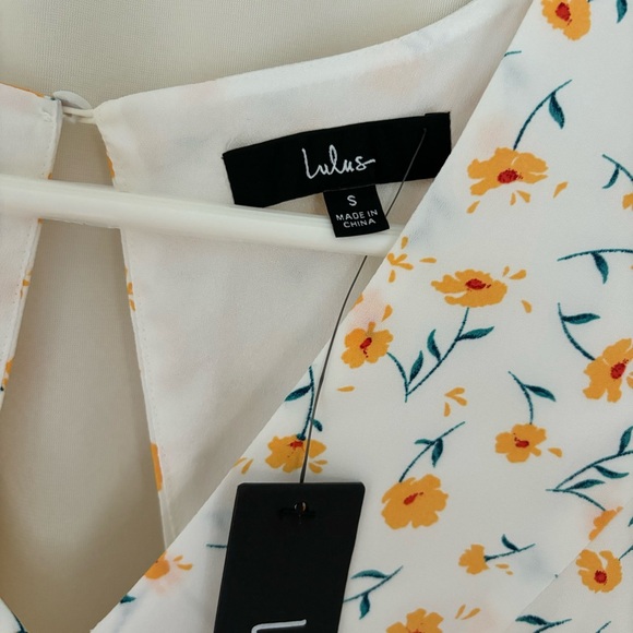 Floral Lulus Maxi Dress with tags - Picture 3 of 4